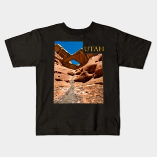 Utah State Outline - Canyonlands National Park Kids T-Shirt